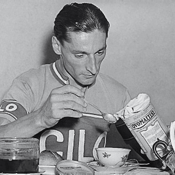 Ferdy Kübler mit Ovomaltine an der Tour de Suisse 1947